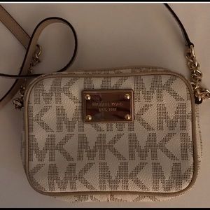 Michael Kors Crossbody Bag